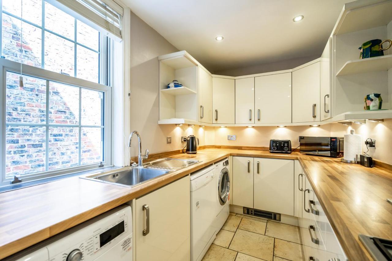 76 Nunnery Lane Villa York Exterior foto